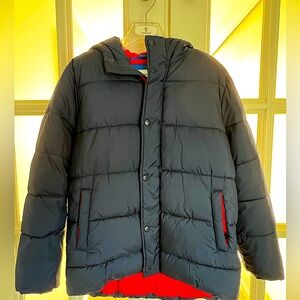AMAZON ESSENTIALS BOYS NAVY AND RED HEAVYWEIGHT HOODED PUFFER JACKET! Size XL 12